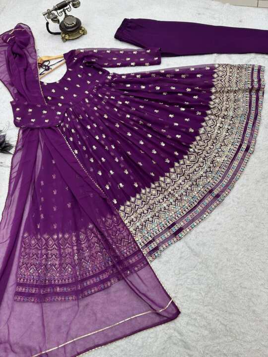 Purple Woven Silk Blend Anarkali Kurta Set - View 4