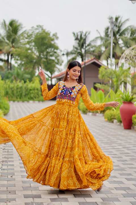 Navratri Special kodi lace & Gown - View 4
