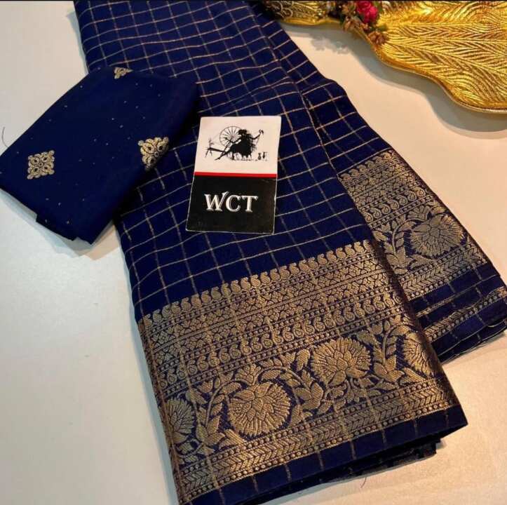 Dola silk saree - View 4