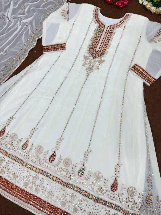 Party Wear Heavy Gown With Dupatta - View 13