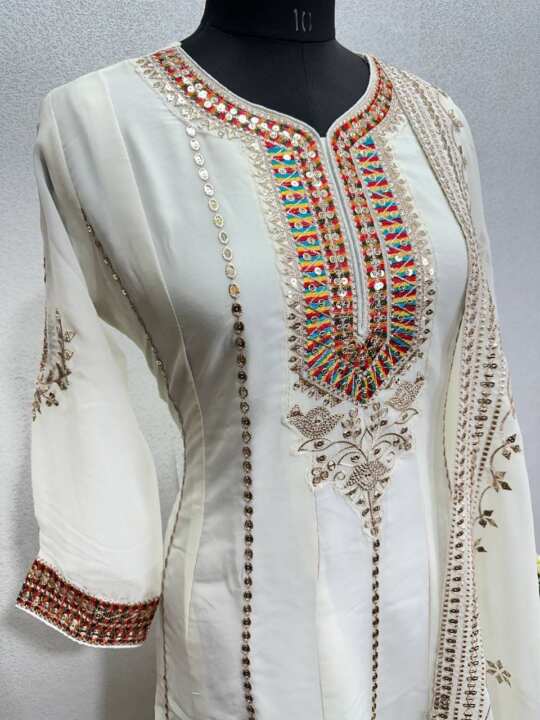 Party Wear Heavy Gown With Dupatta - View 8